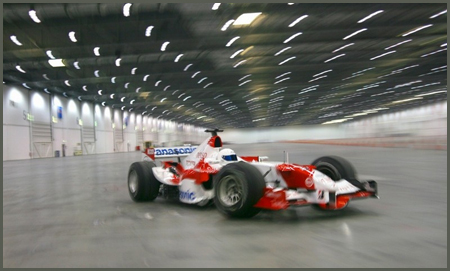 Bridgestone завершает первый этап тестирования сликов для Формулы 1